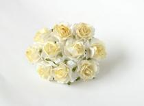 Roses 30mm - White/Yellow