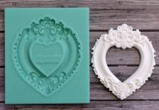 Heart frame (small)