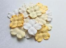 Flowers - Cream/Ivory 5cm
